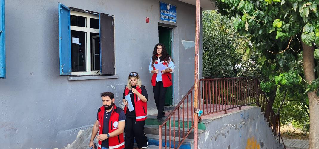 Diyarbakır'da kayıp Narin'den 16 gündür iz yok: Psikososyal destek devrede 14